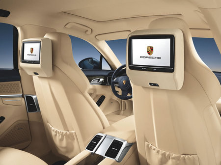 Porsche_Panamera_Interior_2-thumb-450x336