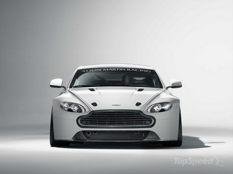 2011-aston-martin-vantage-1_460x0w